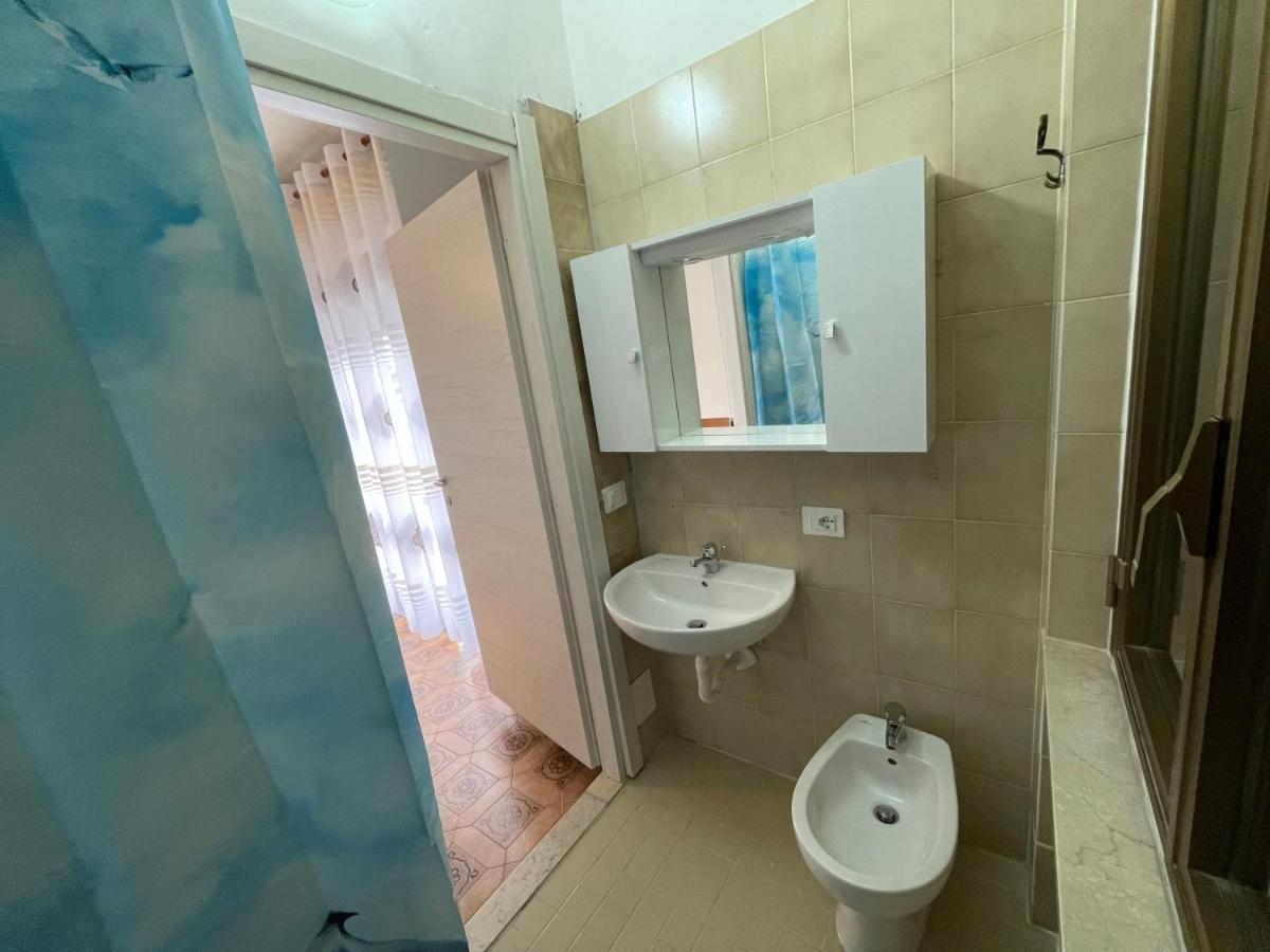 Orchidea 1 Hotel Peschiera del Garda Bagian luar foto