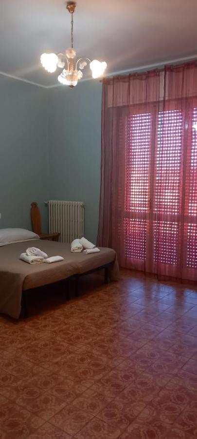 Orchidea 1 Hotel Peschiera del Garda Bagian luar foto